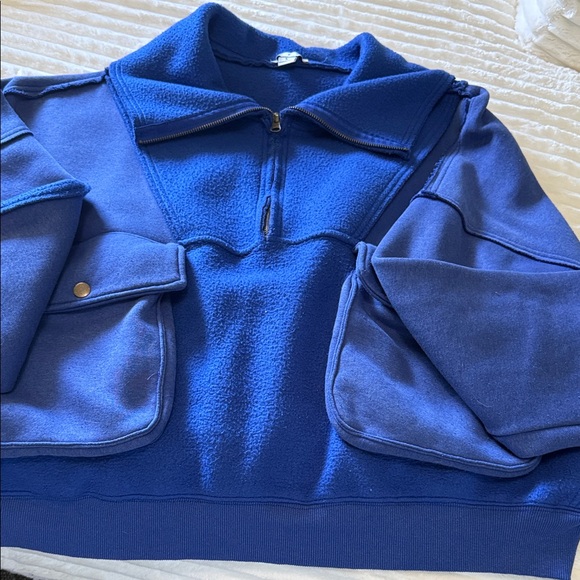 HYFVE Tops - Cargo quarter zip pullover